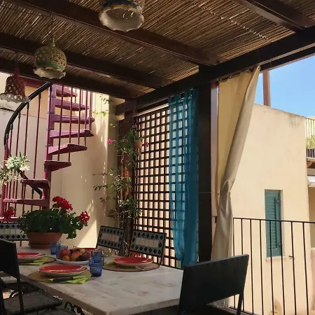 Апартаменты Casa La Veranda Di Ligny